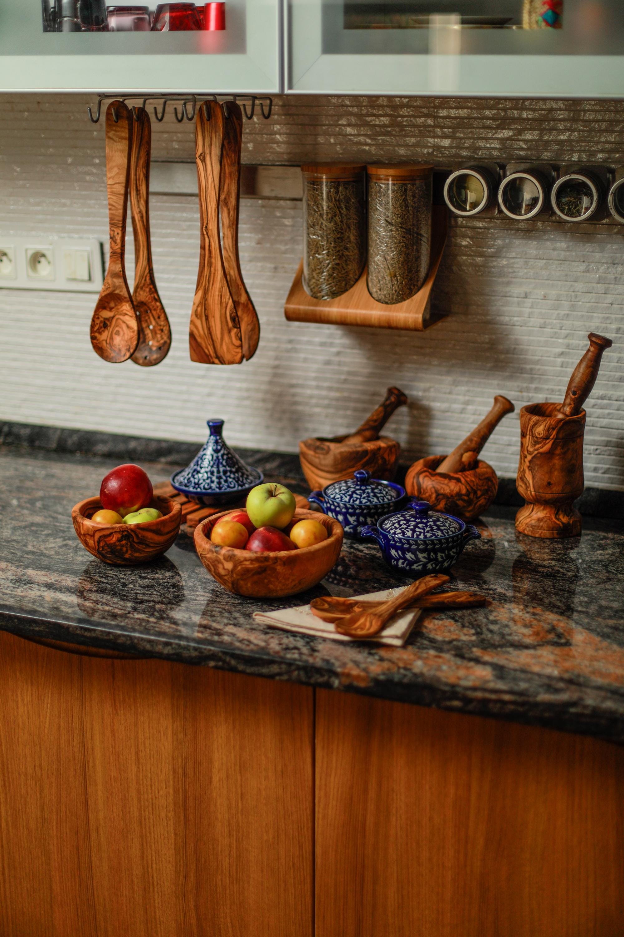 Olive Wood Utensil Set with Holder – Essential Kitchen Tools, Unique and Eco-Friendly Gift - Thumbnail 5