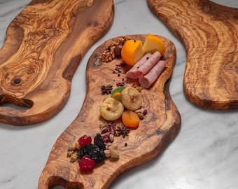 Personalized Olive Wood Charcuterie Board - Custom Engraved Serving Platter - Handcarved cutting board with Engraving - Cheese  Board