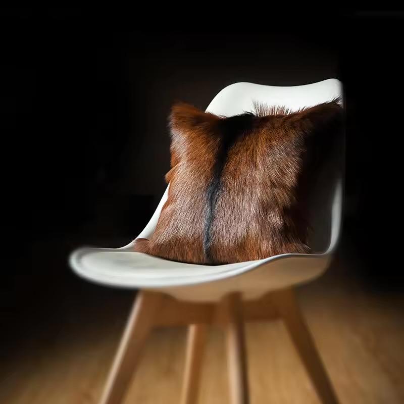 Genuine Goat Fur Cushion – Handeoven Decorative Pillow | Natural Goat Fur | Original and Unique Home Decor - Thumbnail 4