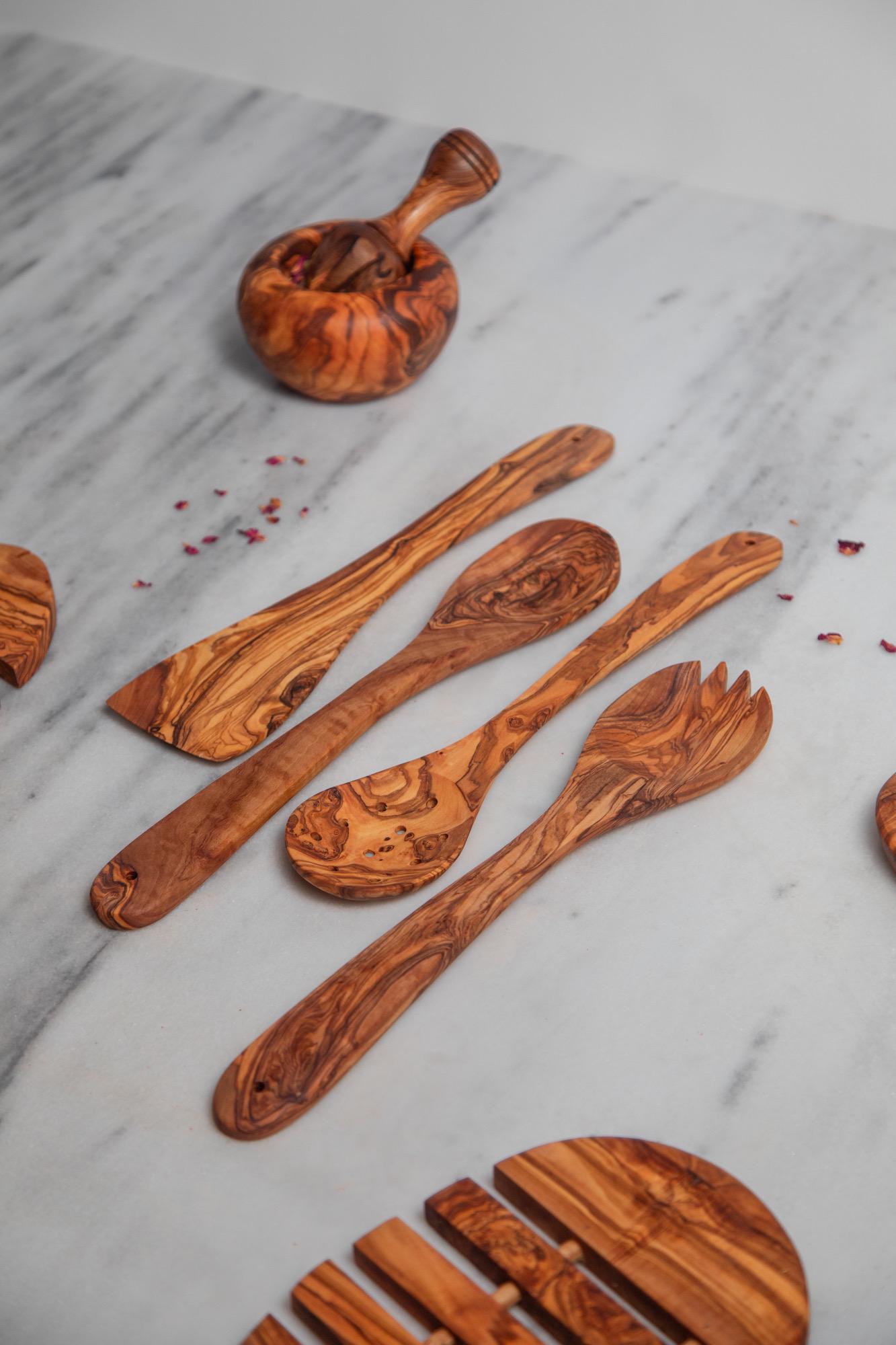 Olive Wood Utensil Set with Holder – Essential Kitchen Tools, Unique and Eco-Friendly Gift - Thumbnail 3