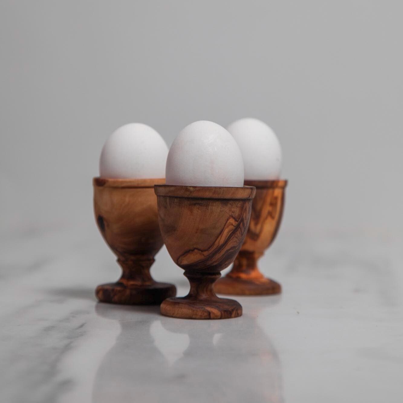 Set of 3 Olive Wood Egg Cups – Handmade Natural Egg Holders, Rustic Kitchen & Breakfast Tableware - Thumbnail 5