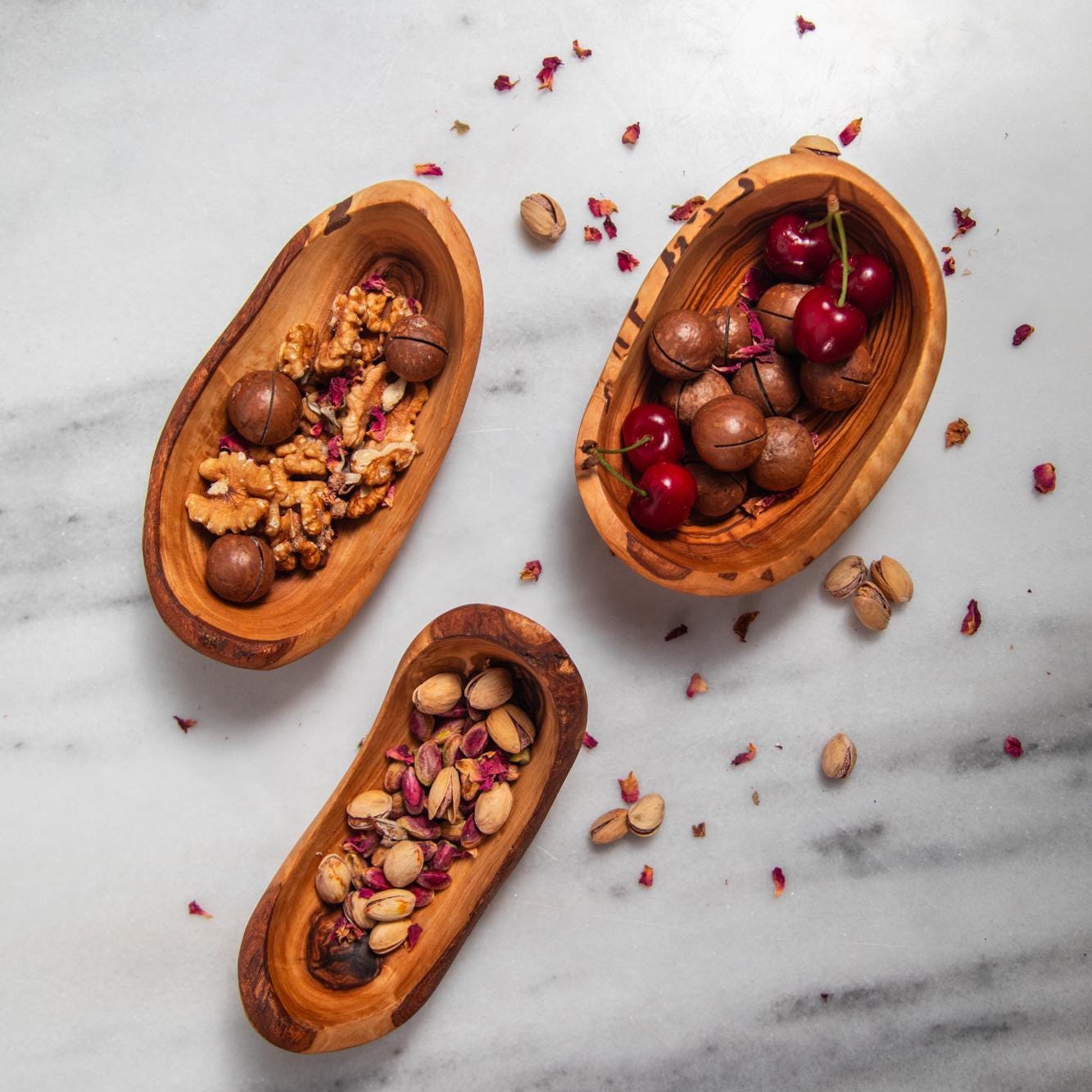 Set of 3 Olive Wood Nesting Boat Bowls –  Handmade  Rustic Canoe – Shaped Serving Dish – Natural Wood Serving Tray – Artisan Tableware Gift