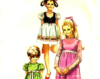 Sewing Pattern Girls vintage 1970s Dress Empire Waistline Simplicity 9293 Maxi longueur Short Puff sleeve, high neckline Enfant Taille 4, 8