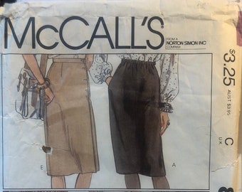 Skirt Sewing Pattern Vintage 1980's Straight Dart Fitted McCalls 8591 Size 18 Cut Complete