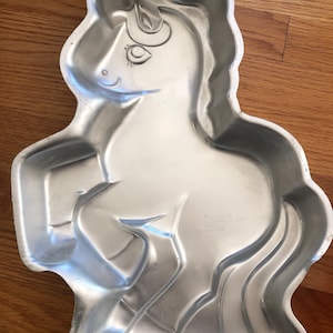 Wilton Cake Pan 1986 My Little Pony Preowned 2105-2914