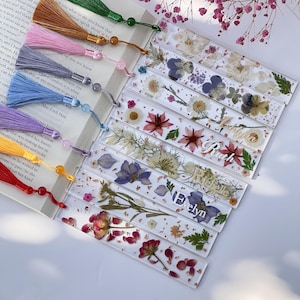 Handmade Pressed Flower Bookmark, Customized Name Bookmark, Resin Bookmark, Reading Companion, Book Lover Gift, Bookmark for women