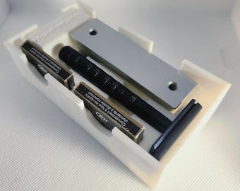 Henson Razor Travel Case ELITE: Locking Lid, Blade Storage