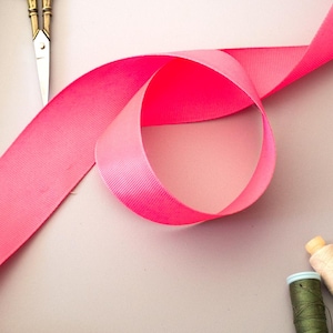 Ripsband 38mm Neon-Pinkes | Schleifenband zum Nähen und Dekorieren ab 0,5 Meter, Cosplay, Bastel, Patchwork, DIY Geschenkverpackung