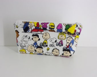 Snoopy - Charlie Brown Cosmetic Bag - Makeup Bag - Large Zipper Pouch - Peanuts Gang - Woodstock - Lucy - Schroeder - Peppermint Patty