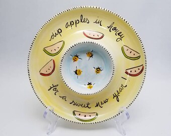 Contemporary Glass Apple and Honey Dish for Rosh Hashanah Honeycomb Motif Contemporary Glass Apple and Honey Dish for Rosh Hashanah Honeycomb Motif