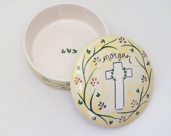 christening gift / baptism gift / first communion gift / ceramic  box with cross and flower design / religious gift / jewelry box