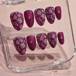 Handmade Rose Press On Nails: Holographic Floral Nail Art with Diamante