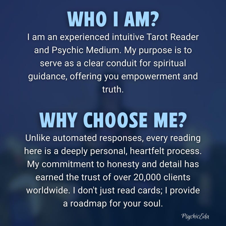 Op de afbeelding: Een marineblauwe afbeelding met witte tekst. De tekst luidt 'WIE BEN IK?' en 'WAAROM VOOR MIJ KIEZEN?'. De afbeelding beschrijft een ervaren intu&iuml;tieve Tarot Reader en Psychic Medium die spirituele begeleiding en een routekaart voor je ziel aanbiedt.