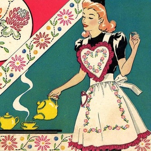 Heart Apron PATTERN Clover Embroidery for Bib apron Pattern Lazy Daisy on Heart PDF format Instant Download Vogart 141