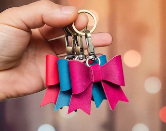 Mini Crazy Horse Leather Bow Keychain – Personalized Purse Charm, Handmade Bag Accessory, Gift for Her