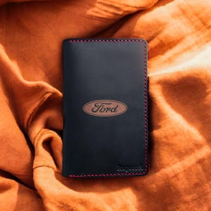 Dokumente-Führerpass-Organisator aus Leder, Auto-Markenlogo Führerschein-Lederhülle, personalisierte handgefertigte Versicherung-Brieftasche