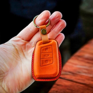 SKODA - Superb Octavia Karoq Kodiaq Leather Key Fob Case Holder - Key Fob Cover Protector, Personalized Handmade Leather Keychain
