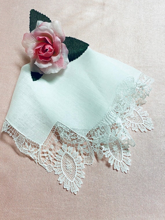 Vintage White Lace Wedding Hanky - Hankie  Bridal… - image 1