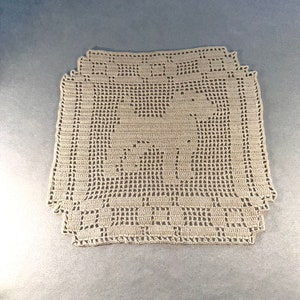 Vintage Beige Crochet Dresser Scarf Doily with Dog Design