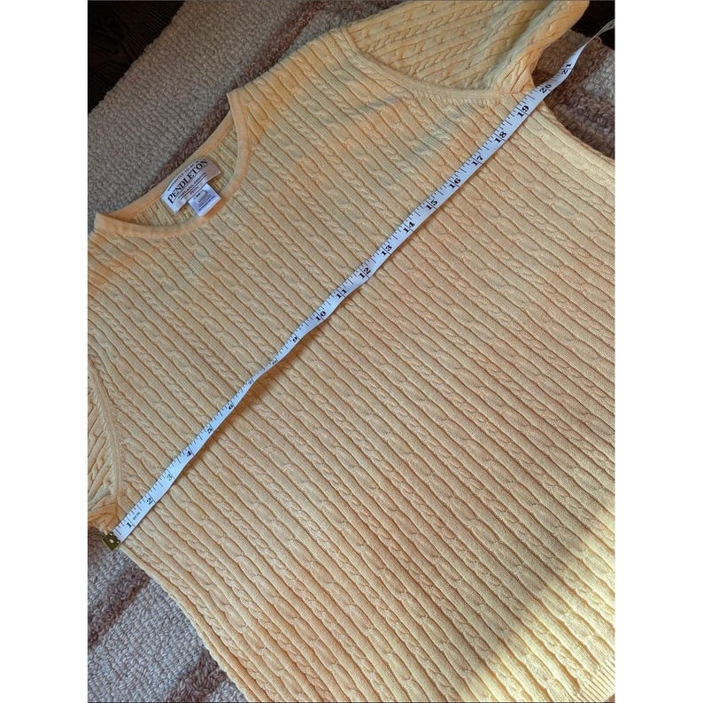 Vintage Pendleton Pale Yellow Cable Knit Short Sleeve Sweater Size Medium Petite image 6