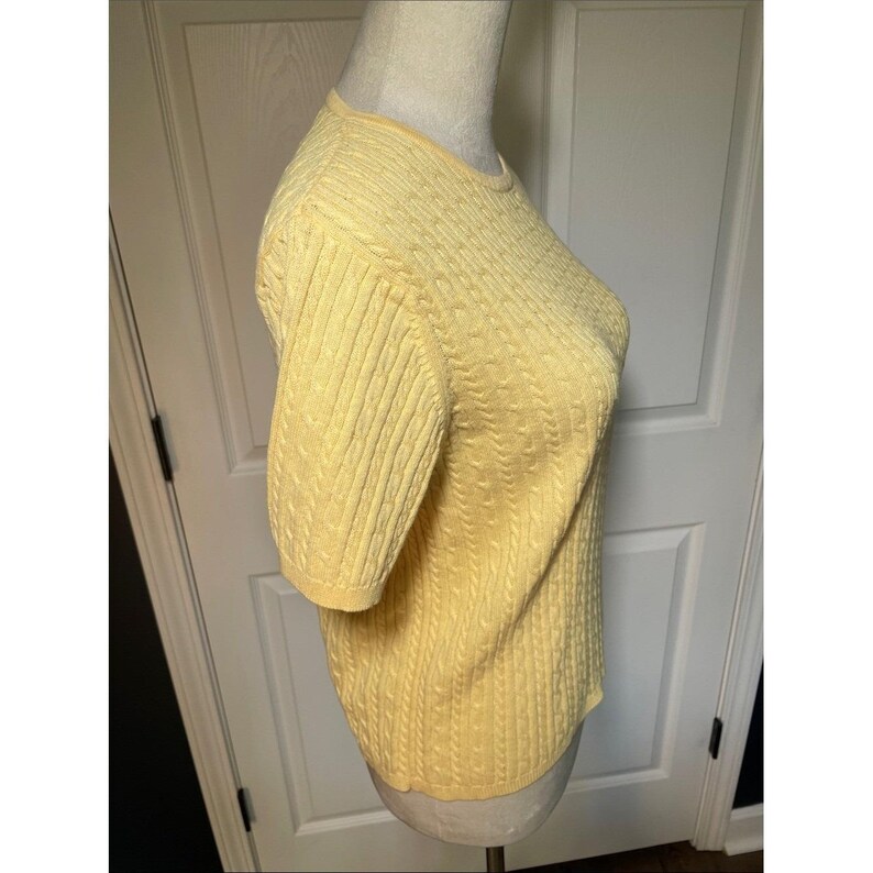 Vintage Pendleton Pale Yellow Cable Knit Short Sleeve Sweater Size Medium Petite image 3