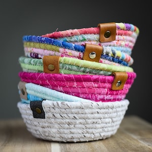 Handmade Rope Bowl Small Rope Basket Raw Edge Fabric Rope Bowl Small Frayed Basket BOHO Decor