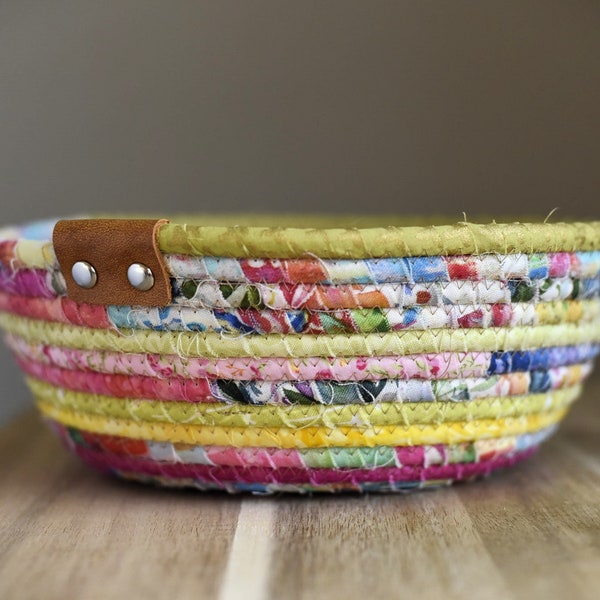 Handmade Rope Bowl - Rope Basket - Raw Edge Fabric Rope Bowl - Gift for Her