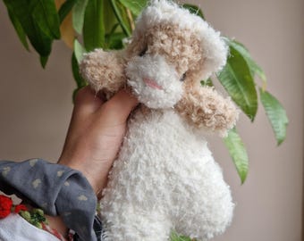 Handgemaakte gehaakte pluizige verzwaarde fret amigurumi