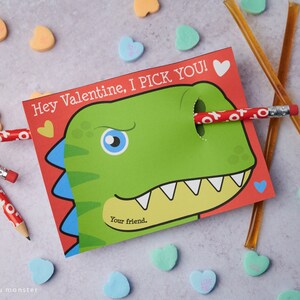 Grappige dinosaurus neus plukken Valentines klas potlood houder Valentijnsdag T Rex Valentijn kaart Valentijnsdag Pixie Sticks ik kies jou