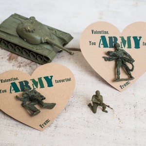 Coeurs de Saint-Valentin imprimables pour les petits soldats non bonbons Saint-Valentin pour les garçons rustique armée vert cartes de Saint-Valentin imprimer sur du papier cartonné kraft