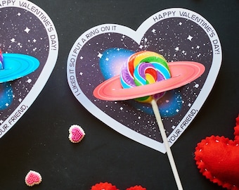 Saturn Sucker valentines Weltraum Wissenschaft Lollipop herzförmige druckbare DIY einfache Valentinsgrüße für Schule Astronomie Planeten Weltraum niedlich