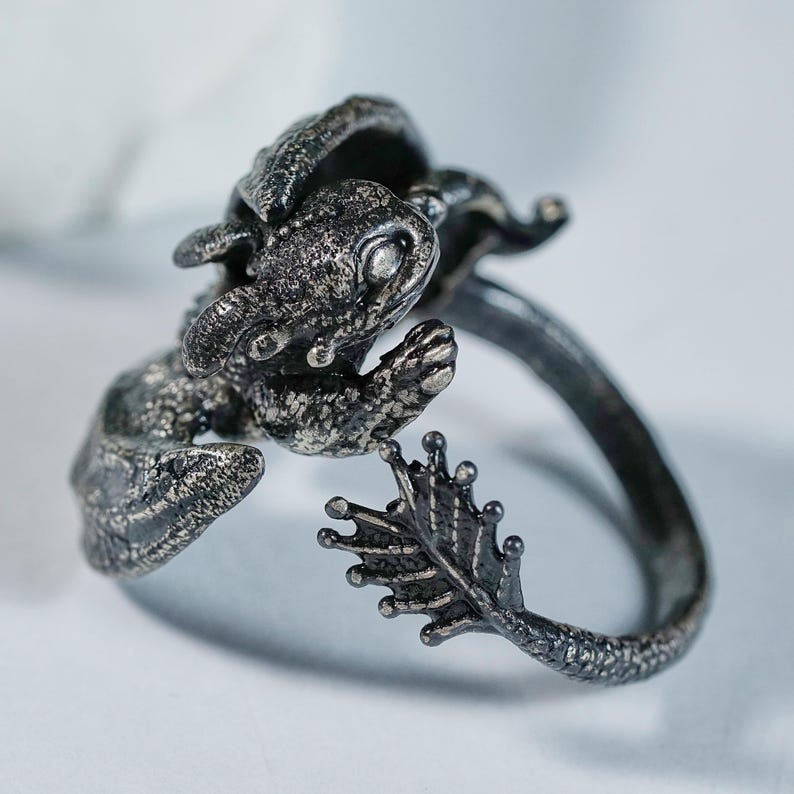 EXCLUSIVE Toothless Rings, Handmade How to Train Your Dragon Jewelry in ...