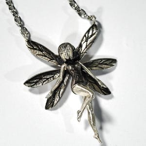 EXCLUSIVE Metaphor Gallica Pendant – Handmade 950 Silver Necklace for Fans, Cosplayers, and RPG Jewelry Collectors