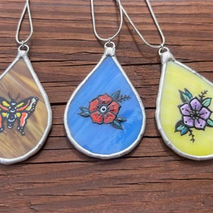 Stained Glass Tattoo Flash Necklace – Hand Painted Pendant with Flower or Butterfly – 18&quot; Silver Chain – Bold Statement Jewelry Tattoo Style