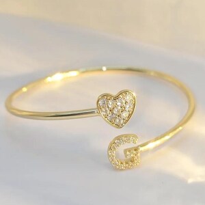 Pulsera personalizada con letras: brazalete con inicial de la A a la Z, dije de corazón para mujer, chapado en oro, ajustable, de acero inoxidable, regalo de joyería