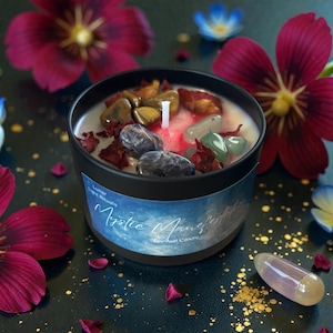 Manifestation Crystal Infused Candle - Tiger's Eye, Aventurine, Sodalite, Rose Petals