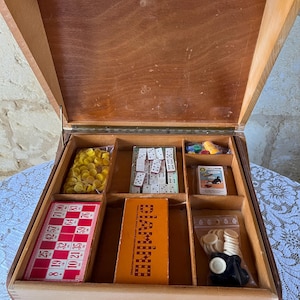 Ancienne Boîte De Jeux De Société – Contenant En Bois Vintage