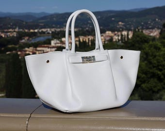 Elegante Italienische Lederhandtasche: Handgefertigte Tragetasche mit Top Griff Schulter Geldbörse für Frauen