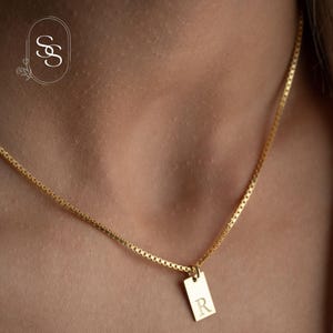 Regalo de dama de honor Ideas para canastas de regalo de propuesta de dama de honor Collar con letra inicial Collar con letra dorada Collar con nombre personalizado Regalo inicial