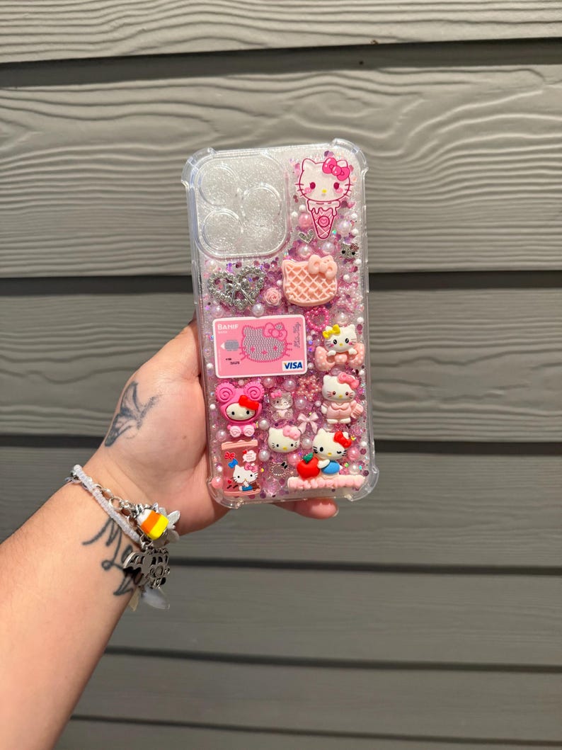 Etui Hello Kitty na śmieci | etui freestyle, etui na iPhone'a, zawieszki na śmieci, inspirowane Sanrio zdjęcie 3