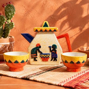 Set da tè vintage in stile folk art messicano, teiera in ceramica con 2 tazze, decorazione colorata per la cucina del sud-ovest americano.