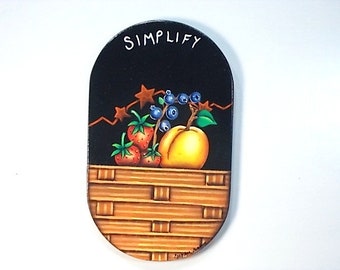 Strawberry Basket #182, Summer Fruit, Country Primitive Style Design, Quality Artist & Wood Craftsman