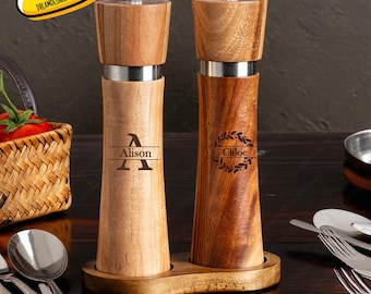 Personalized Wooden Salt Pepper Grinder,Custom Name Salt Or Pepper Mill,Manual Spice Crusher Kitchen Utensils,Wooden Pepper Shaker,Best Gift
