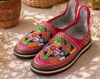 Magenta Handmade Leather Shoes Babouches - Size 7 US