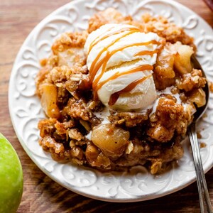 BEST RECIPE for Homemade Apple Crisp – Easy Old-Fashioned Dessert with Cinnamon Oat Topping – Printable PDF Download