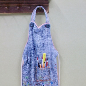 Mini Artist Apron - denim  1:12 scale