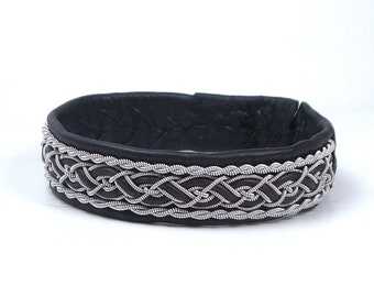 Braided pewter and leather bracelet, saami style, stackable