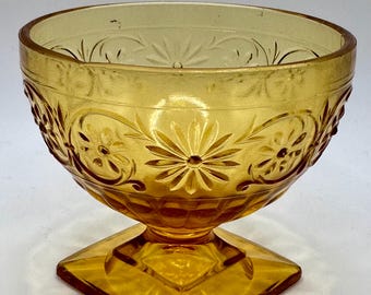 1940s Indiana Glass Daisy No. 620 Amber Low Footed Sherbet Dish - Single