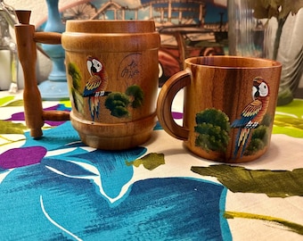 Mugs perroquets costariciens peints à la main pour elle et lui - tels quels