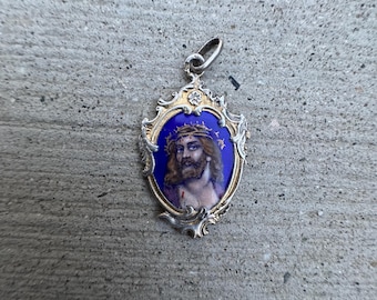 Antique Edwardian French Gold and Sterling Silver Jesus Crucifixion Crown of Thorns Hand Painted Limoges Enamel Porcelain Medal Pendant